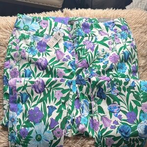 Talbot Vibrant Floral Women's Bermuda Shorts